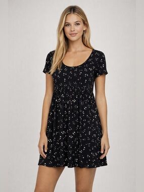 TALULA (ARITZIA) Baby Doll Dress in black floral. 100% rayon, back key hole. XS